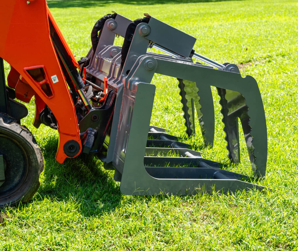 HEMCO-G72-G84-skid-steer-grapple-attachments-04